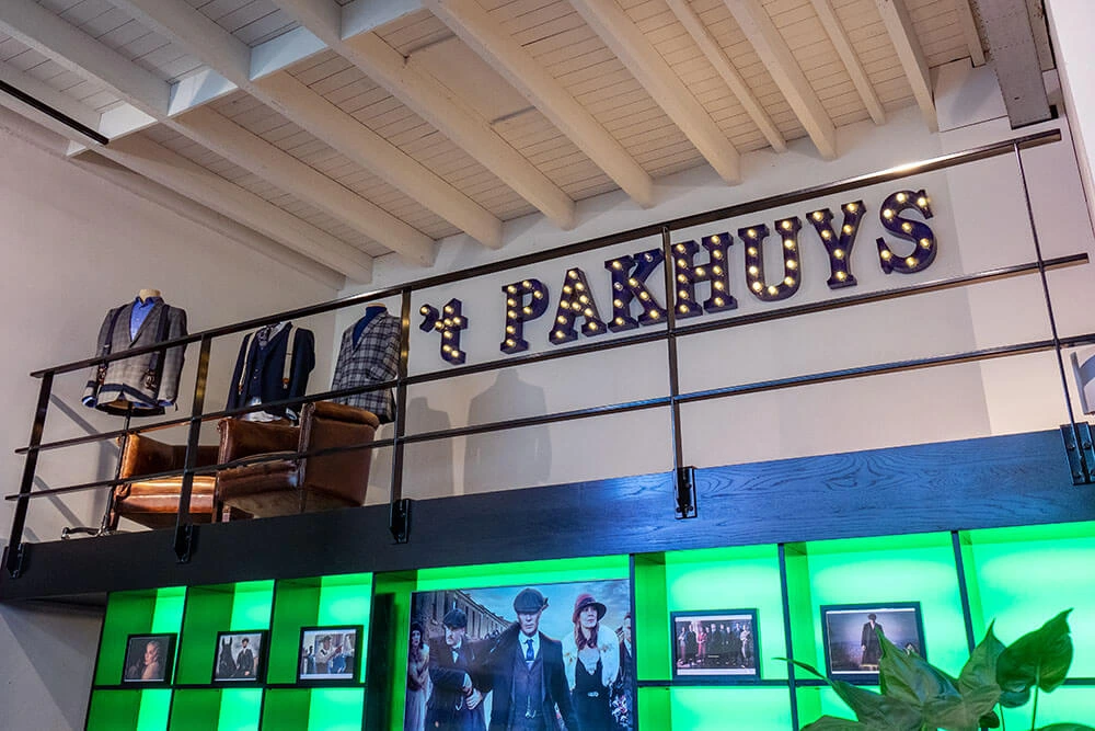 remodeling store contractor nanterre construction